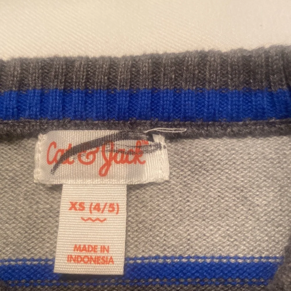 NWOT Cat & Jack Pullover Sweater - Picture 2 of 5